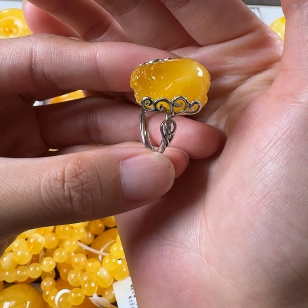 未镶嵌毛衣链蜜蜡