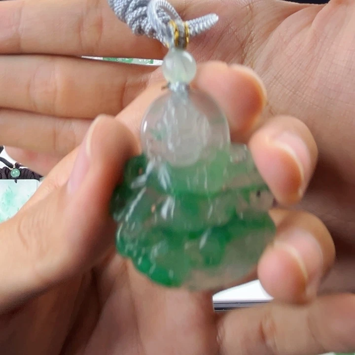 石英质玉吊坠(不含链)未镶嵌