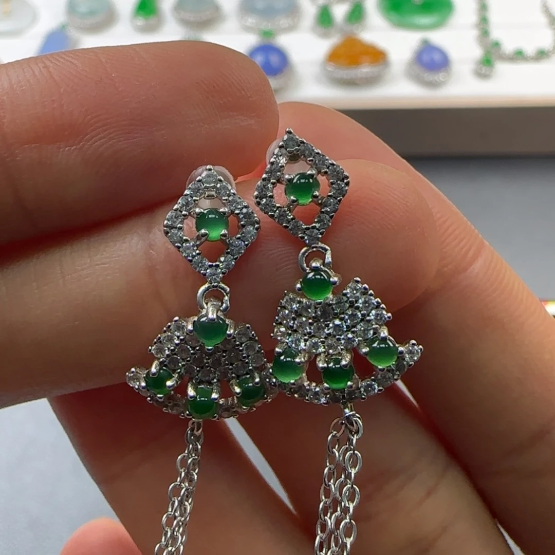 翡翠颈饰银S925镶嵌耳钉