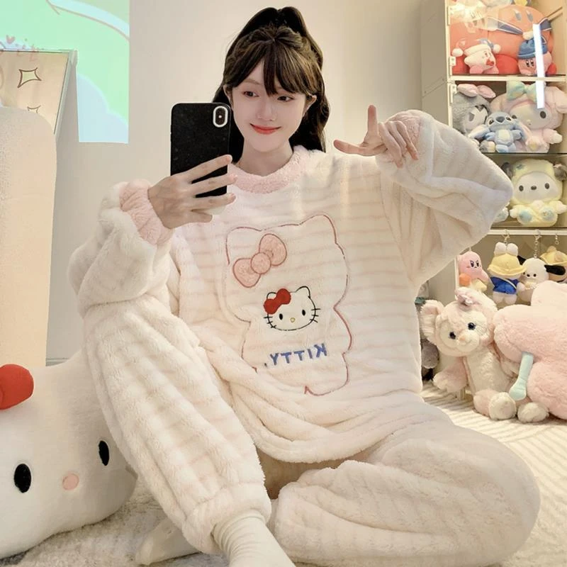 大码珊瑚绒睡衣女长袖冬季200斤胖mm加厚加绒条纹宽松可爱家居服