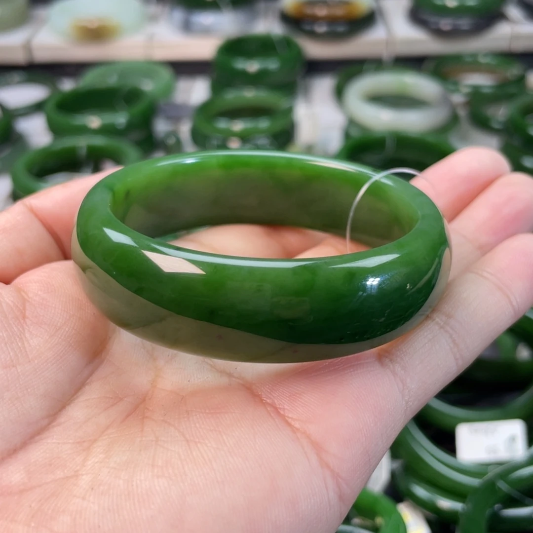 和田玉（碧玉）手镯未镶嵌
