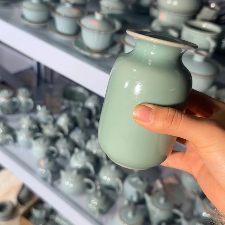 微瑕仿古花瓶11111