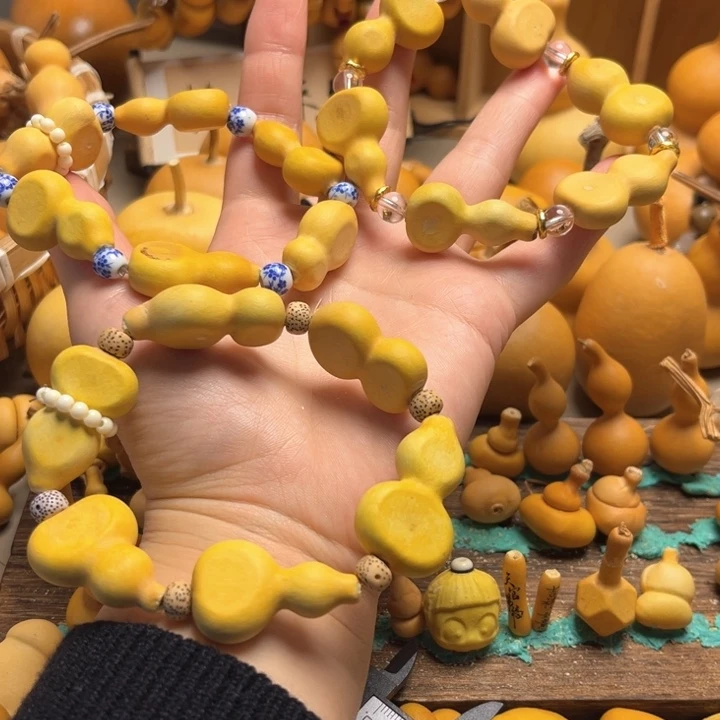 微瑕任选一串葫芦