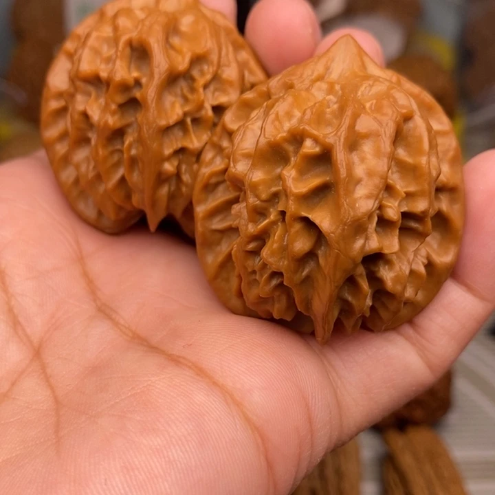 吊坠文玩核桃峰*晨大龙