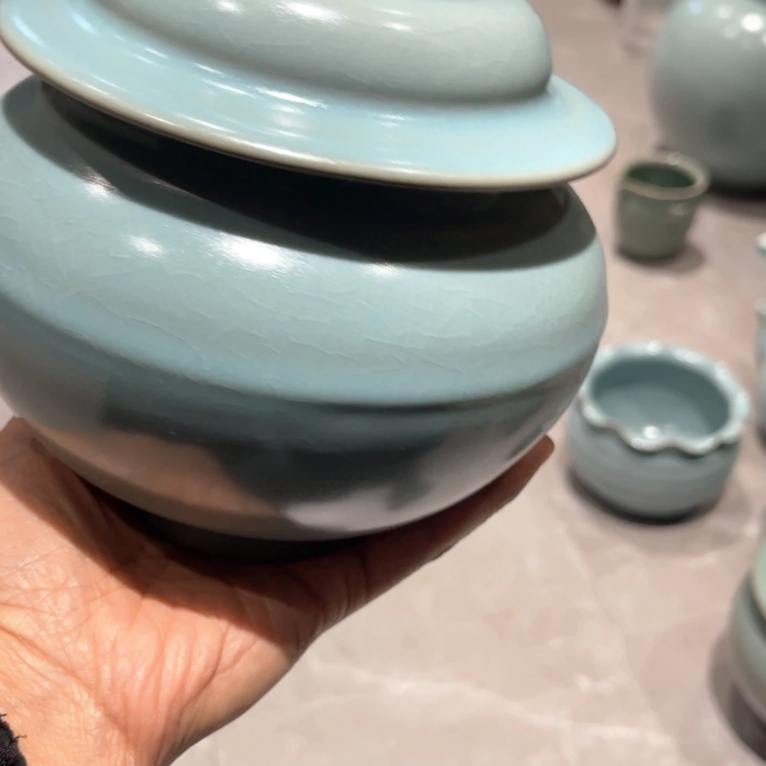 艾***了陶杯子仿古的设计让它更加具有了艺术