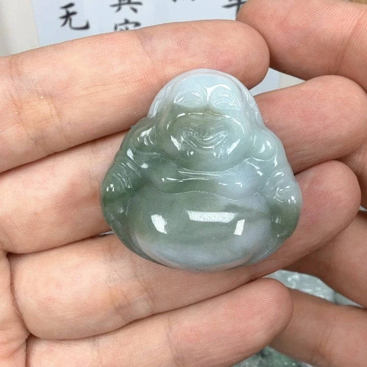 翡翠挂件未镶嵌翡翠