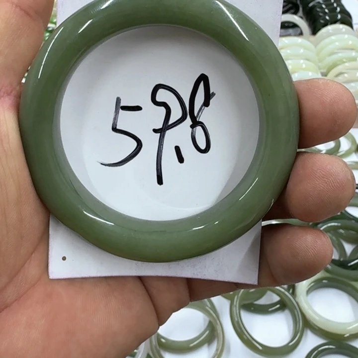 和田玉手镯未镶嵌?****e