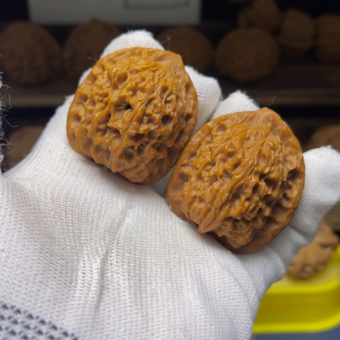 【闪购商品】核桃把件39尺寸红狮子