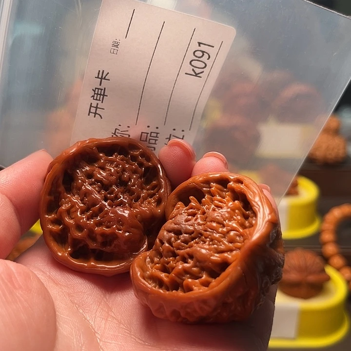 王****文玩核桃吊坠蛇头