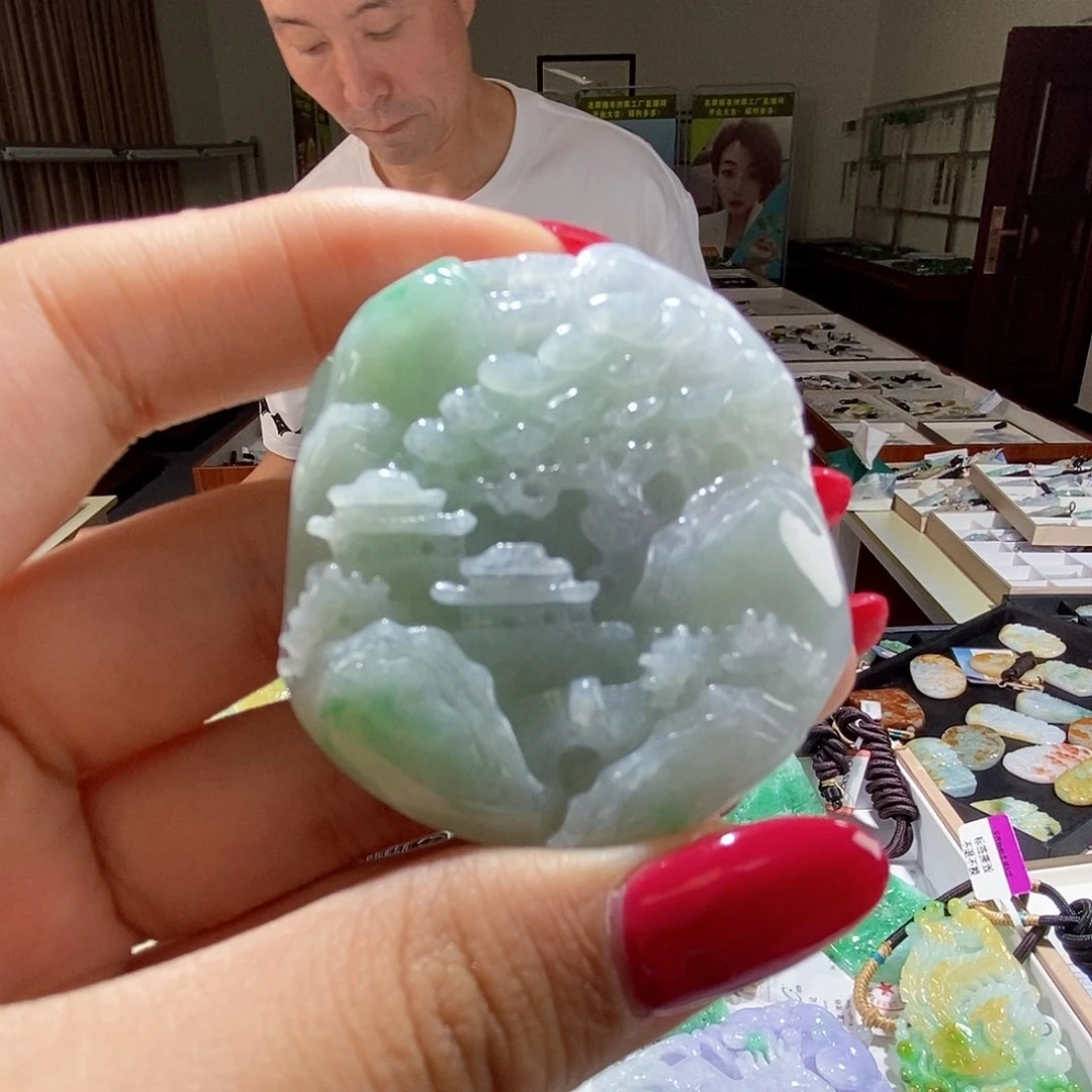 翡翠未镶嵌颈饰翡翠