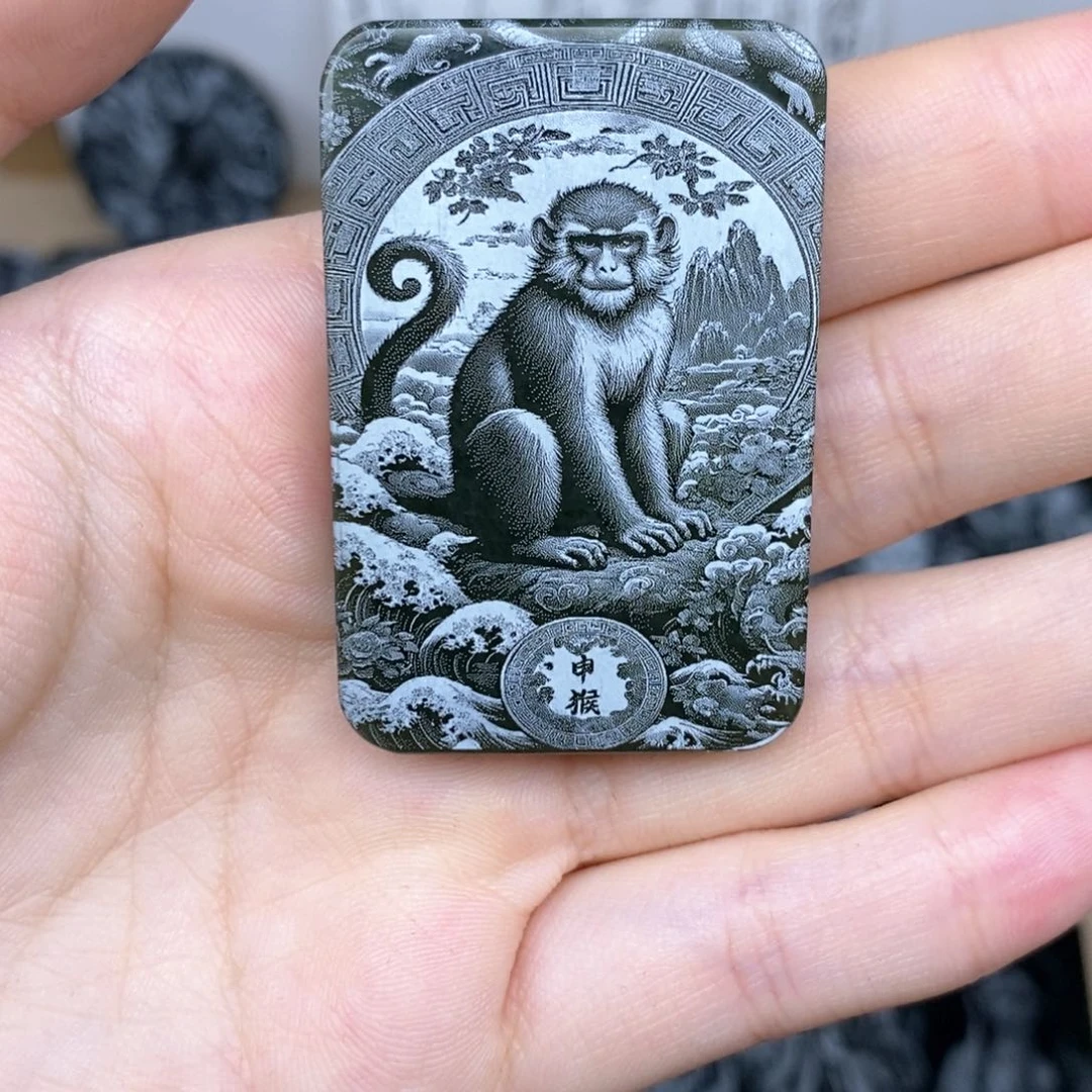 颈饰未镶嵌和田玉（糖玉）