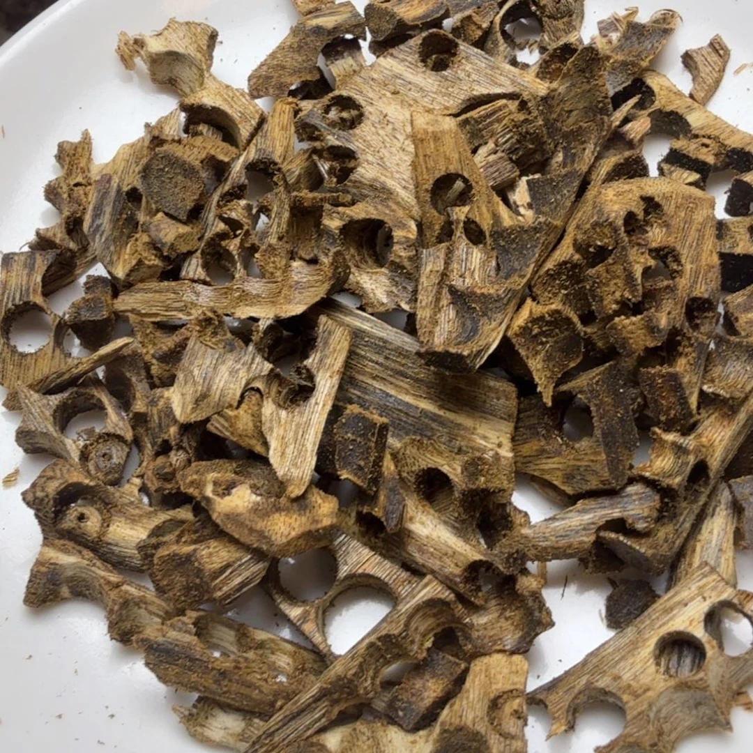 沉香沉香碎屑钻孔料
