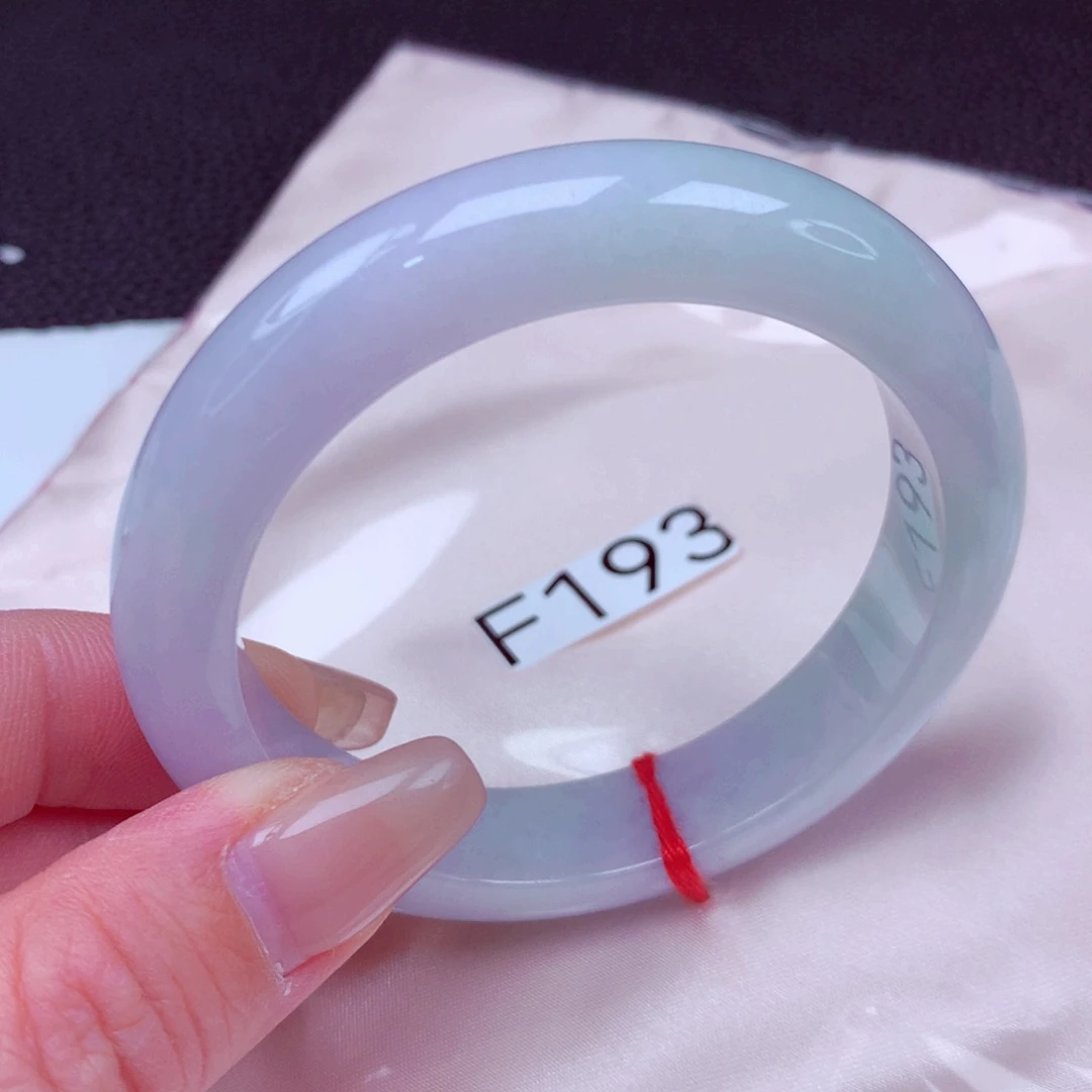 翡翠未镶嵌手镯手镯