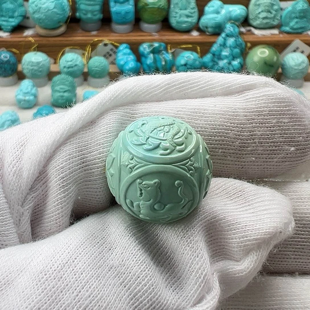 绿松石配饰未镶嵌