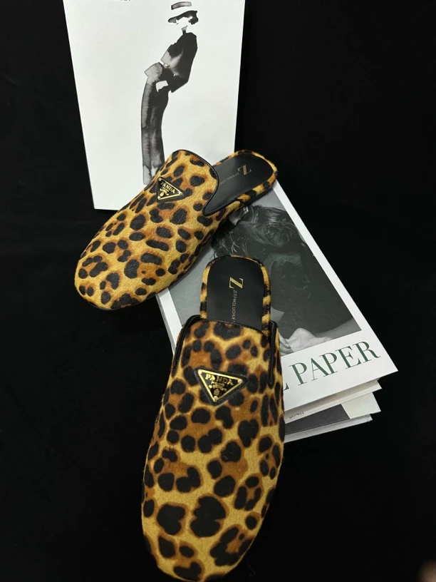 ZiTengLuo/羊皮内里时尚简约马毛包头女半拖668-1