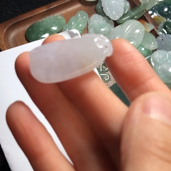 翡翠未镶嵌颈饰缅甸天然翡翠