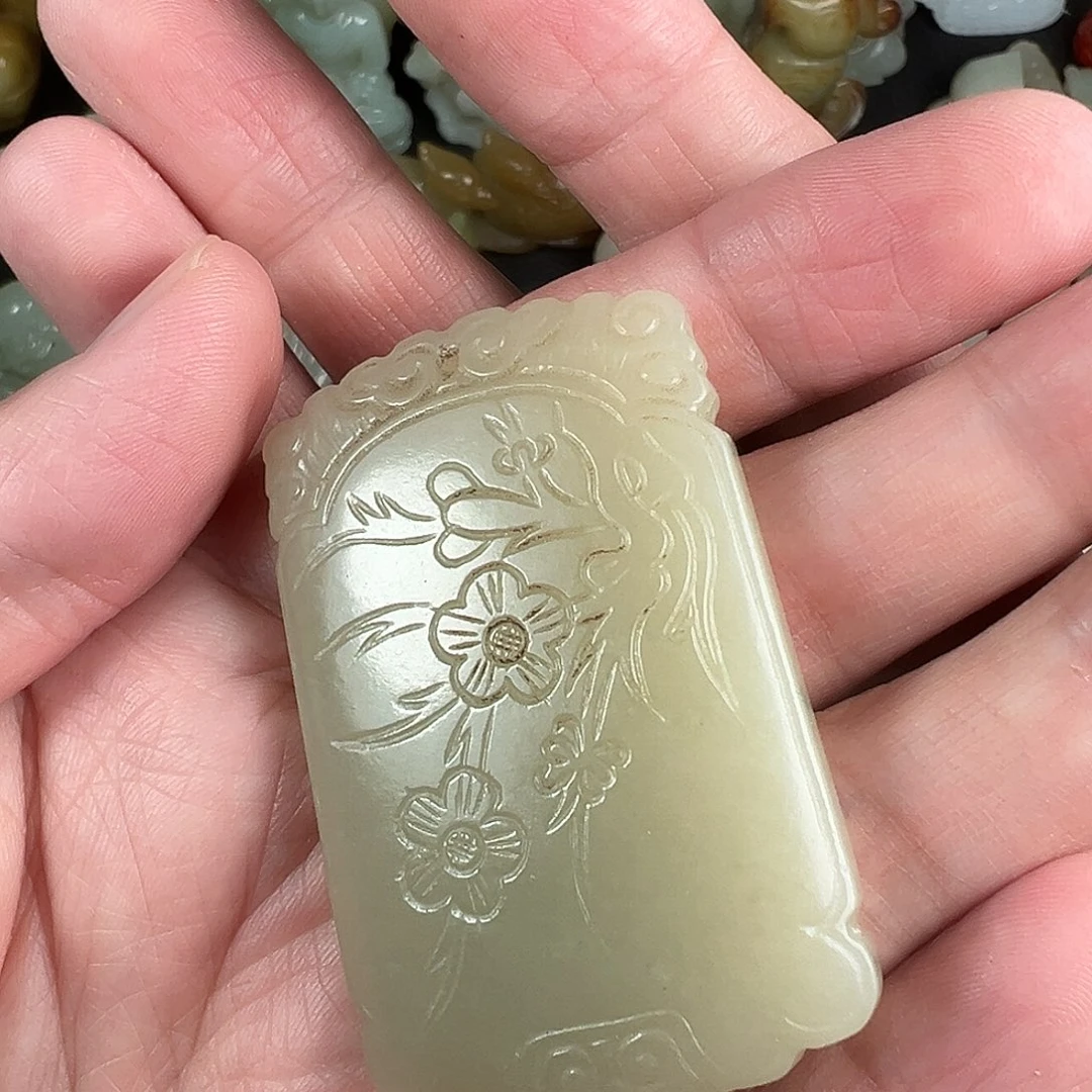 和田玉未镶嵌吊坠(不含链)