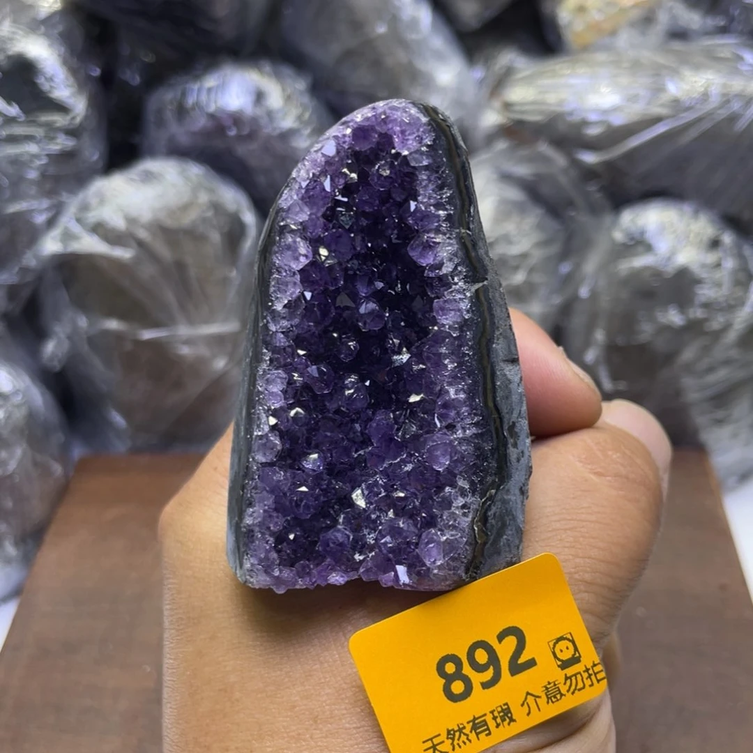 未镶嵌水晶大型摆件（非配饰）