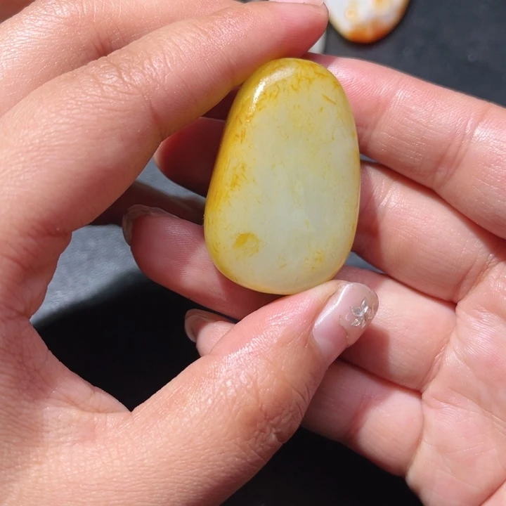 和田玉未镶嵌珠宝奇石