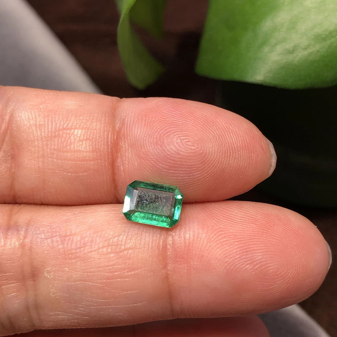 赞比亚祖母绿裸石1.204ct