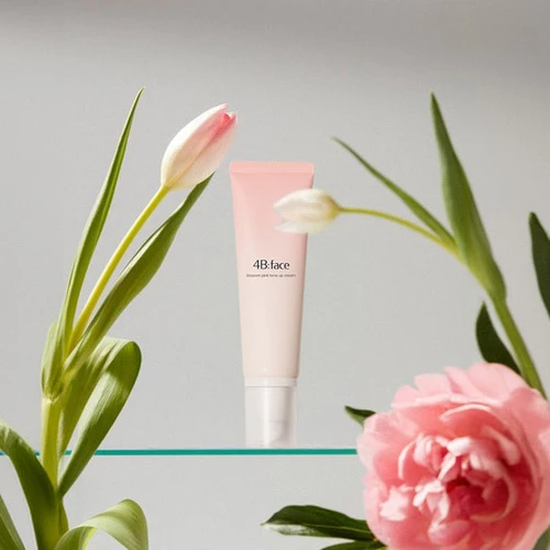 4B:face防紫外线紧致清透提亮素颜霜滋润均色粉色控油水润持久