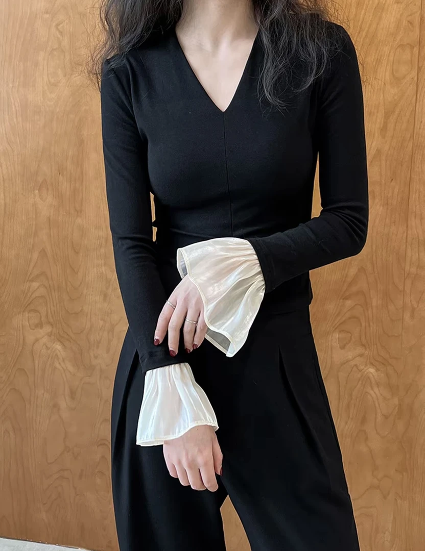 V领长袖喇叭袖女纯欲V领胖mm遮肉显瘦打底T恤 内搭秋冬