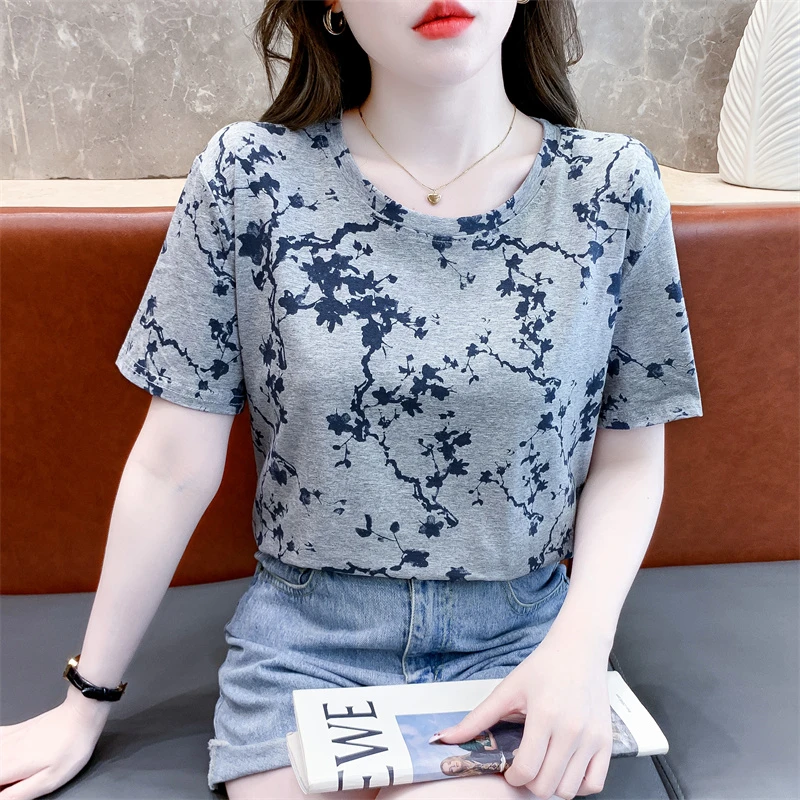 时尚梅花印花短袖T恤女夏季新款宽松休闲显瘦圆领大码体恤上衣