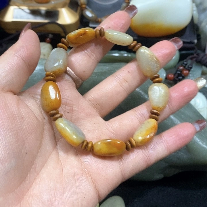 未镶嵌和田玉（糖玉）挂件一**水