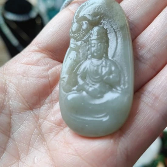 和田玉未镶嵌挂件