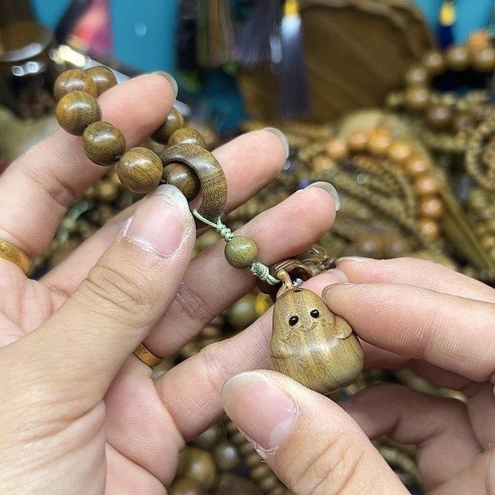 维腊木（绿檀）无事牌