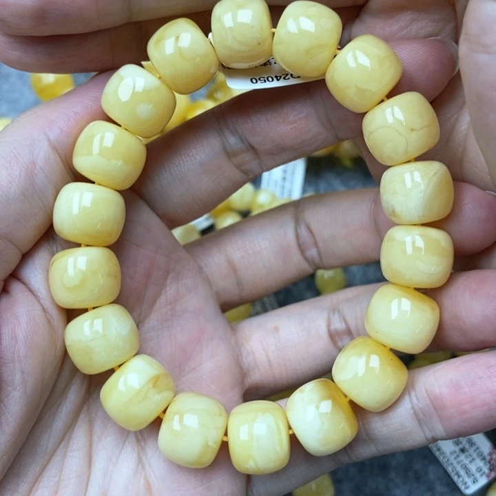 琥珀未镶嵌珠宝奇石13