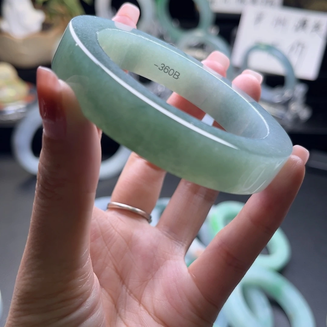 未镶嵌天然缅甸A货翡翠定制翡翠