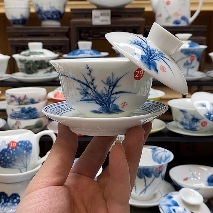 手绘微瑕兰花盖碗