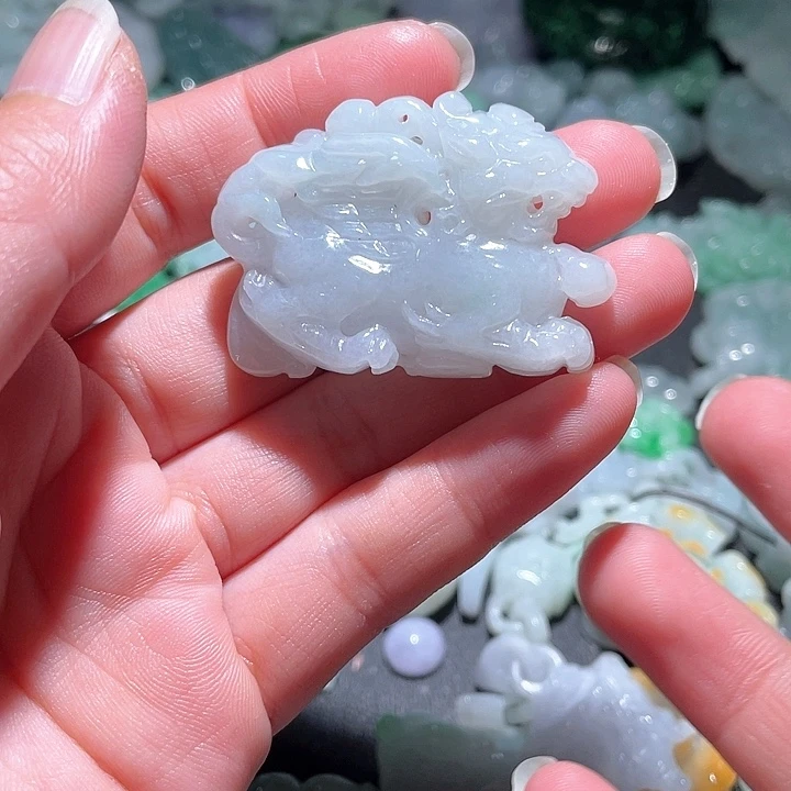 颈饰未镶嵌翡翠天