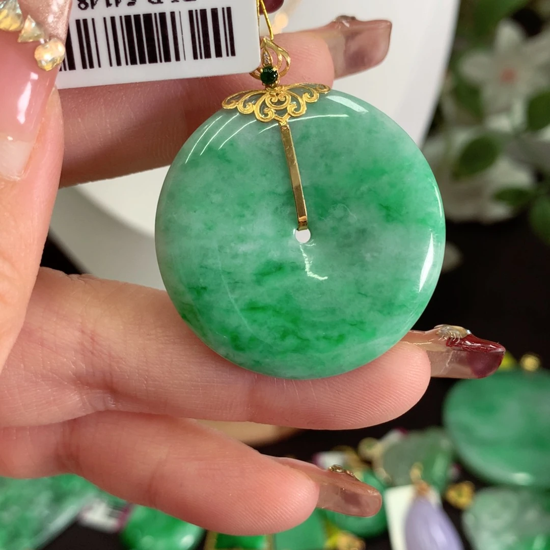 翡翠吊坠(不含链)18K金镶嵌
