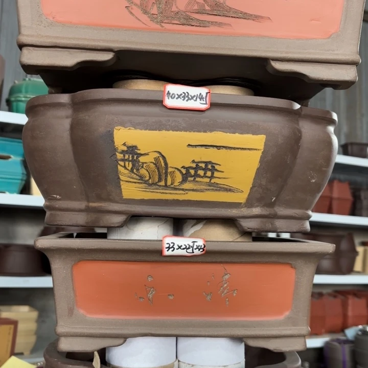 紫砂花盆138-4。