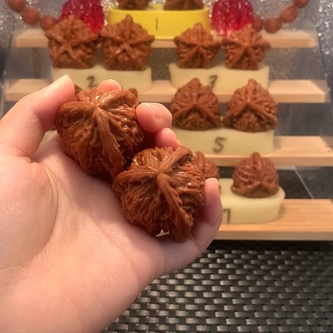 吊坠猴头核桃S****r白狮子