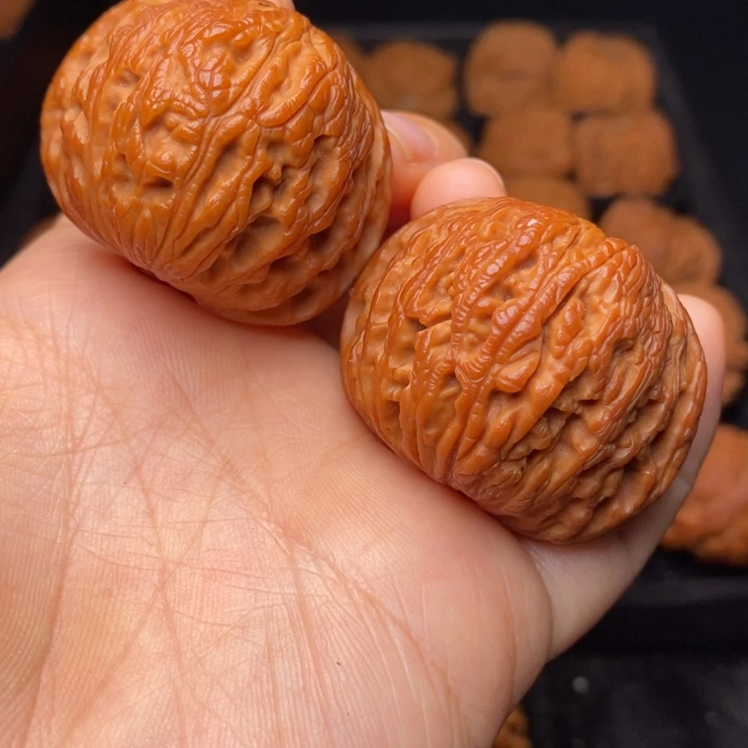 秦岭野生文玩核桃