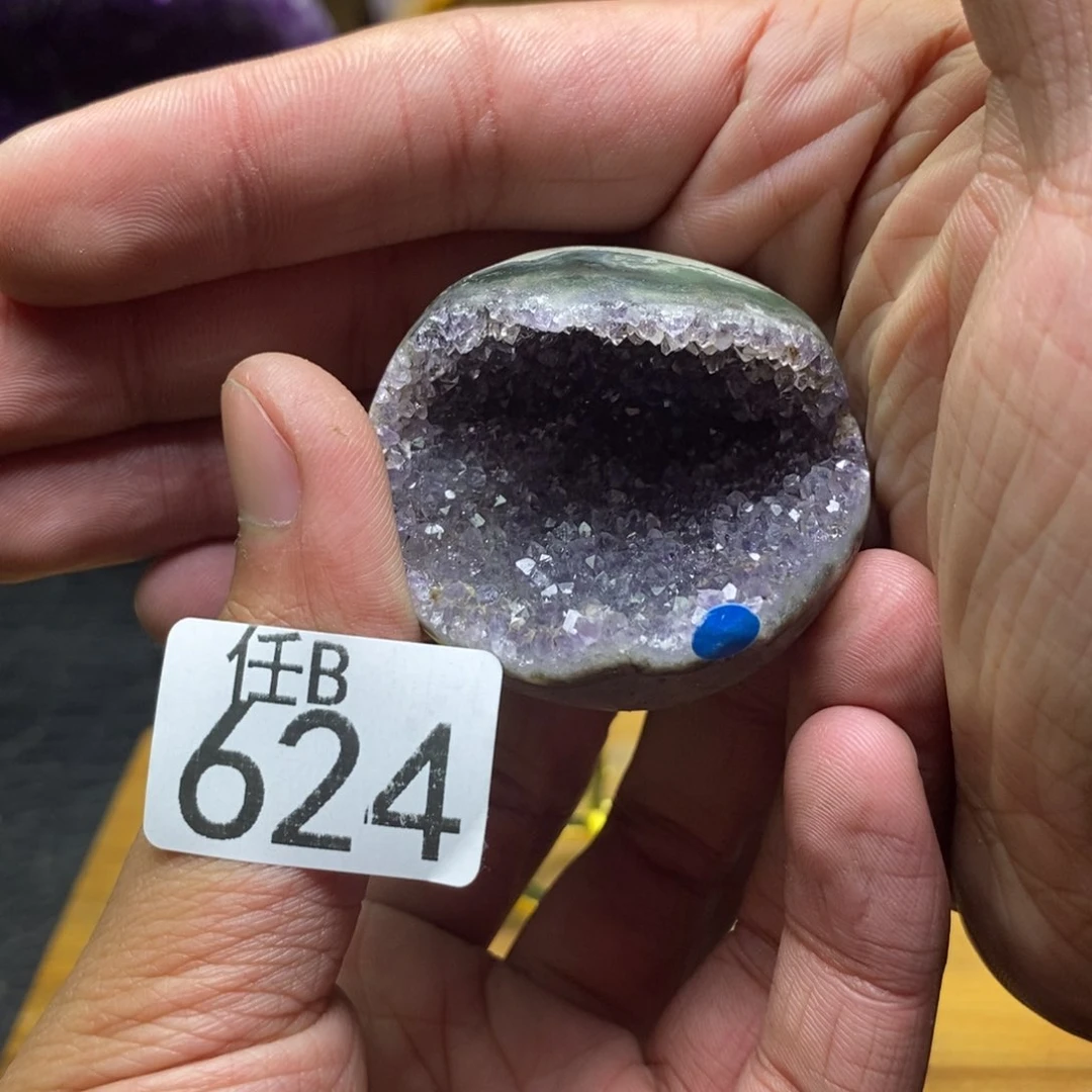 水晶大型摆件（非配饰）未镶嵌