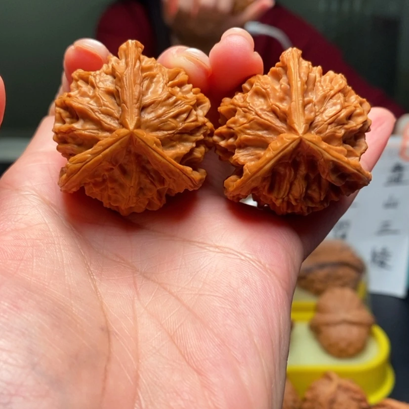 【闪购商品】把件桃核孙10号三棱