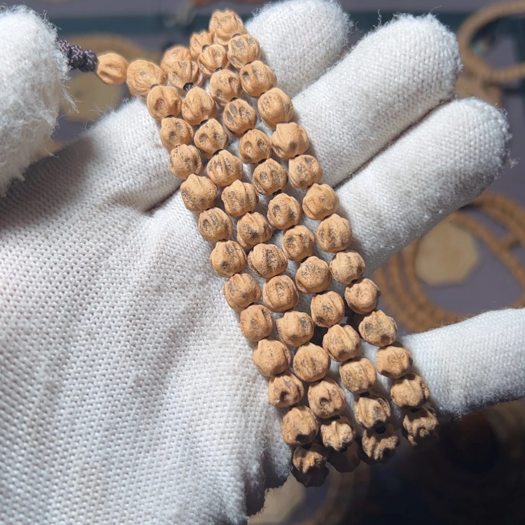 飞***1柏香籽/百香籽吊坠