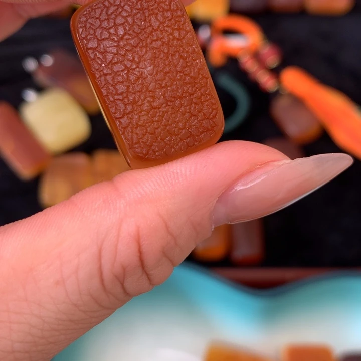 原皮留皮切牌配饰