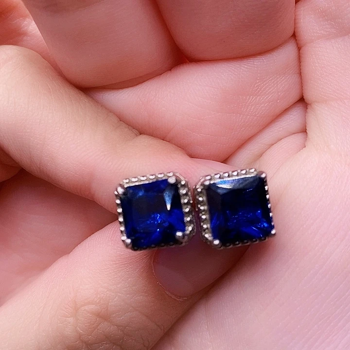 银S925镶嵌耳饰蓝宝石