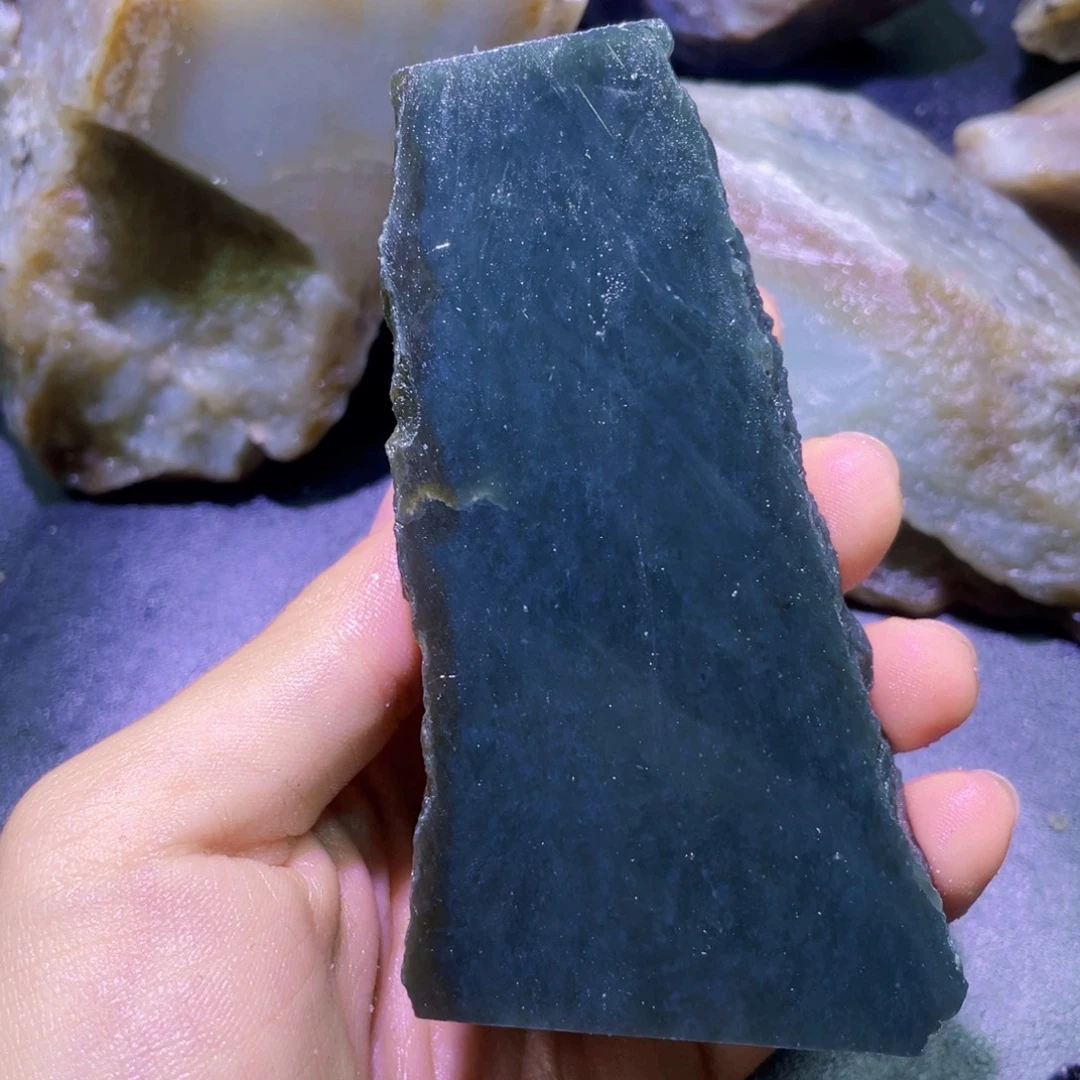 和田玉未镶嵌珠宝半成品