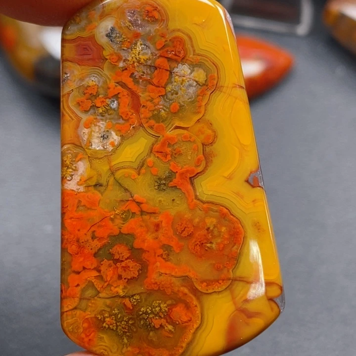 玛瑙/玉髓颈饰未镶嵌择****务