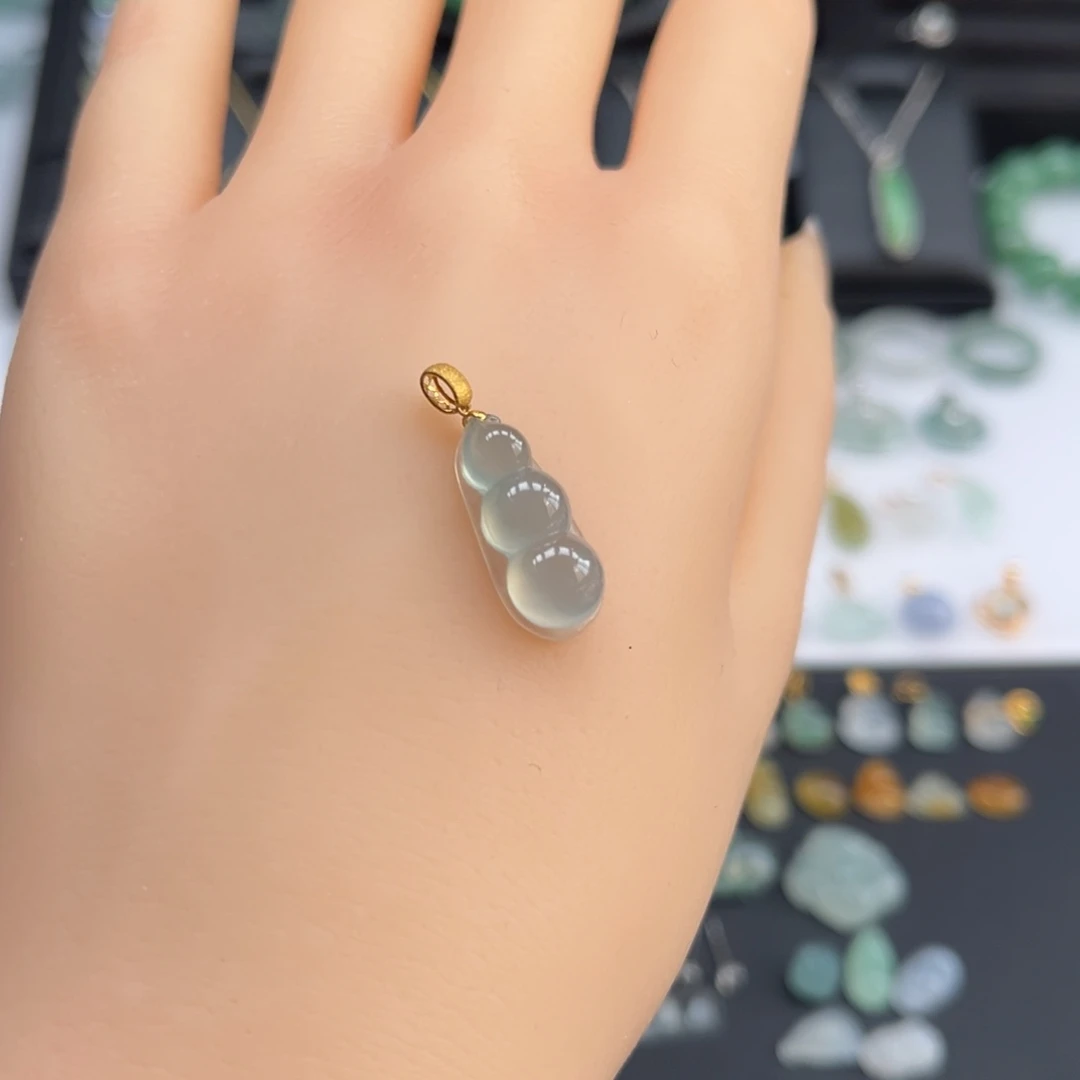 翡翠18K金镶嵌颈饰19.7/8.5/6.2