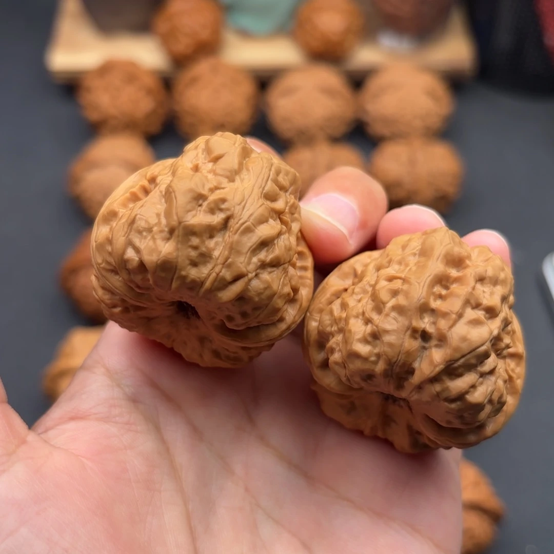 文玩核桃吊坠蛙边40肚45
