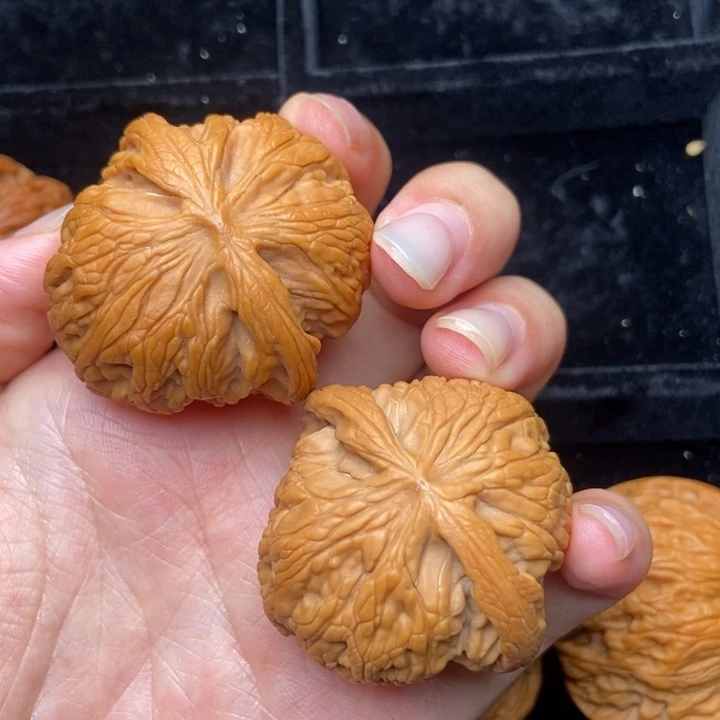 文玩核桃吊坠秦岭核桃