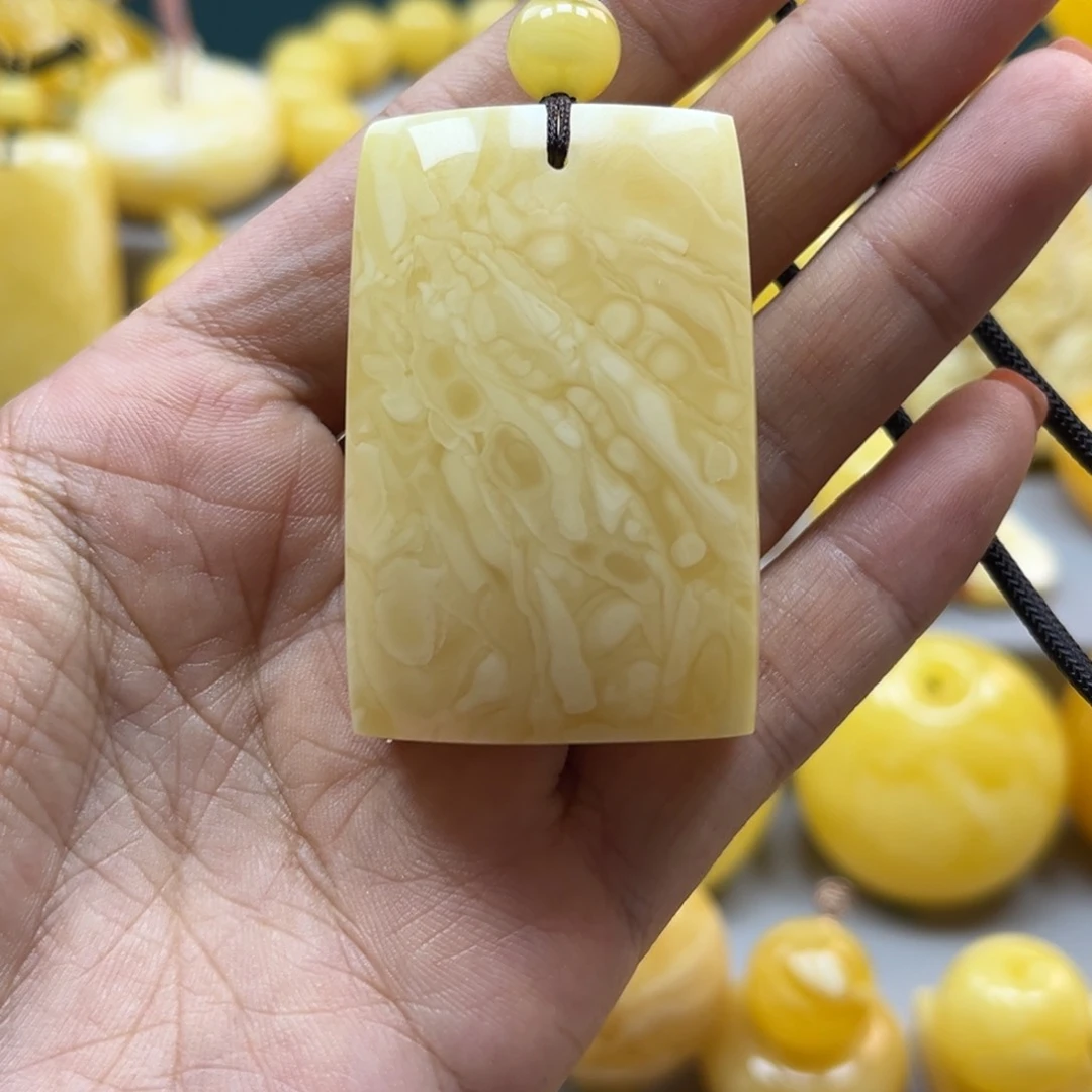 蜜蜡珠宝奇石未镶嵌