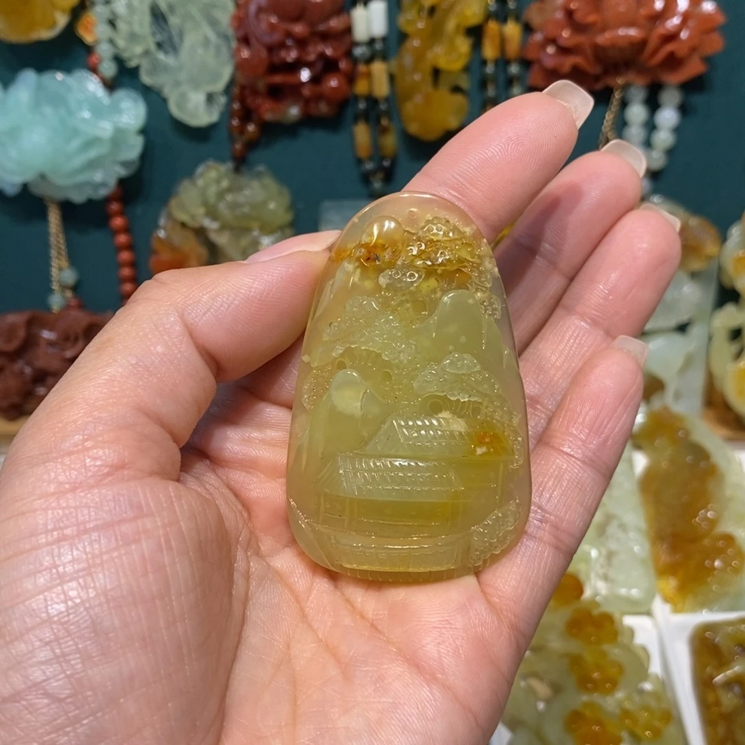 蛇纹石玉未镶嵌颈饰